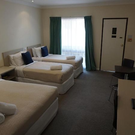 Lincoln Cottage Motor Inn Wagga Wagga Kültér fotó