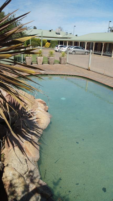 Lincoln Cottage Motor Inn Wagga Wagga Kültér fotó
