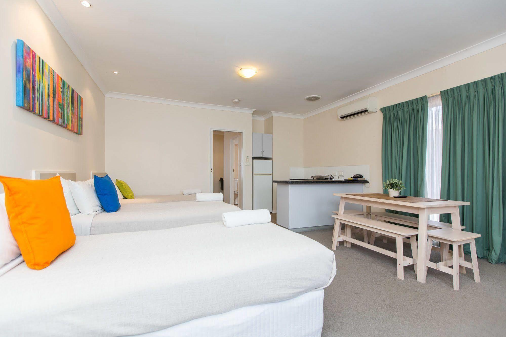 Lincoln Cottage Motor Inn Wagga Wagga Kültér fotó